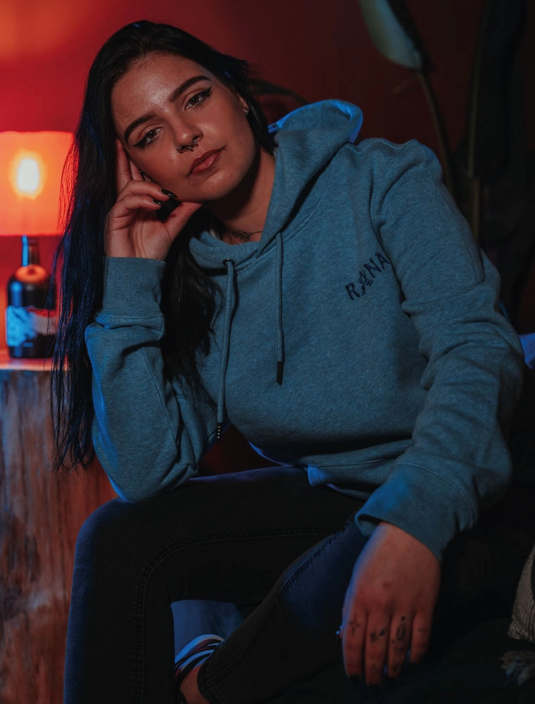 Sweatshirt-eco-responsável-com-capuz-real